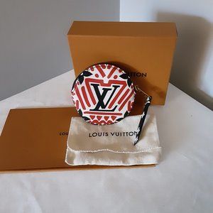 Louis Vuitton Round Coin Purse Crafty LV Limited Edition Rare Brand new Full Set